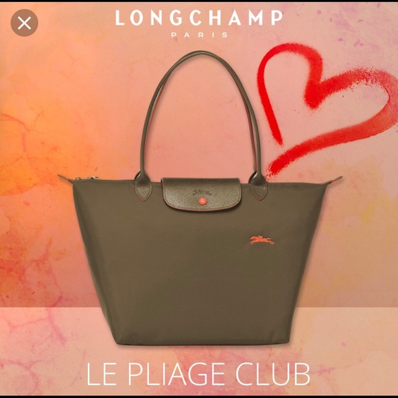 Longchamp Le Pliage Club large khaki NWT Longchamp Le Pliage Club large khaki NWT